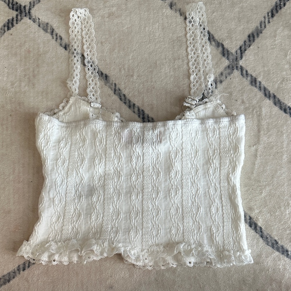White Lace Cropped Edikted Tank Top - Picture 3 of 3